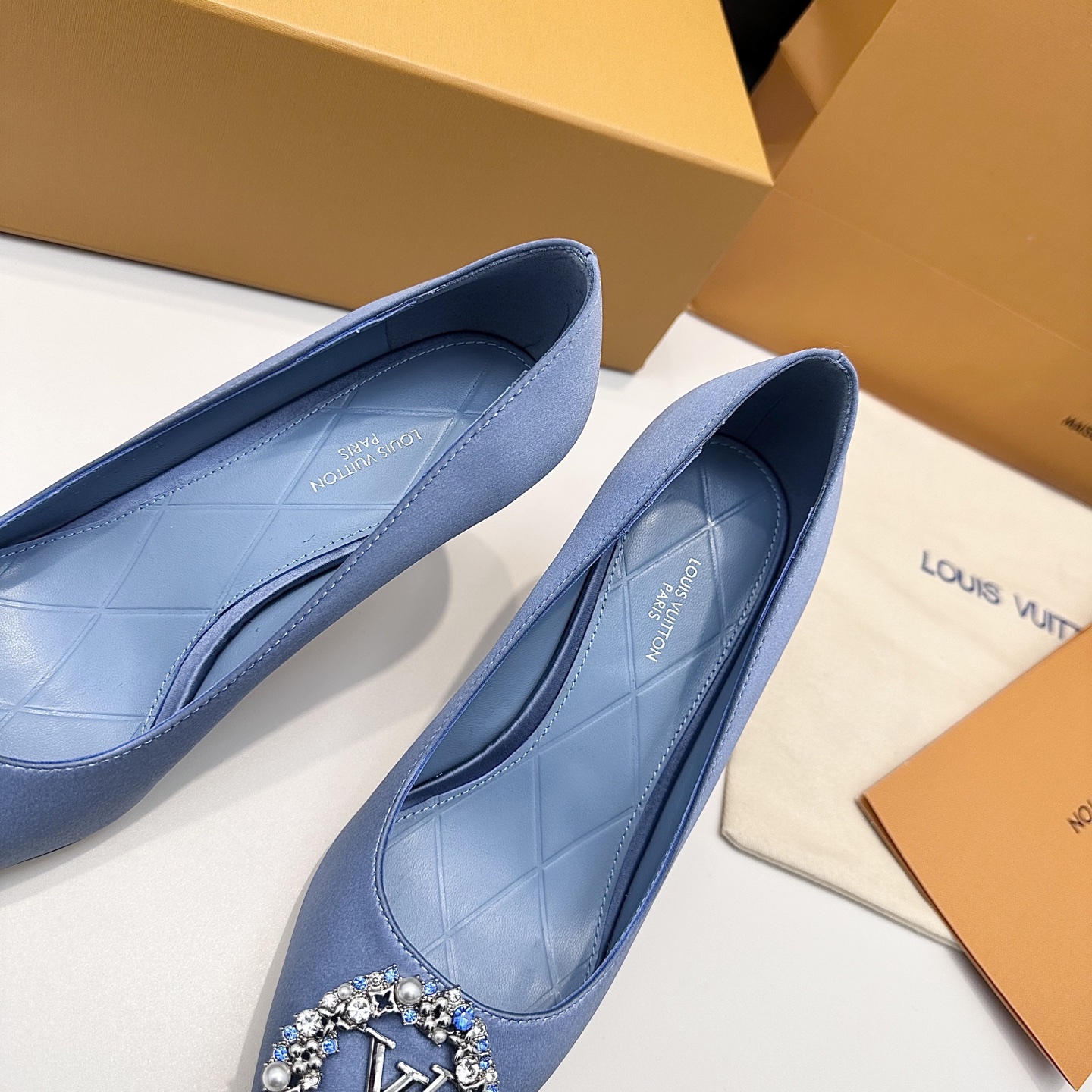 Women's high heels